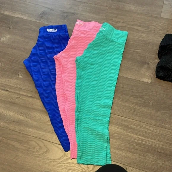 3 booty by Brabants Capri pants - Picture 2 of 2